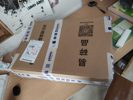 电脑收到了，特别喜欢，运行速度也很快！
嗯…总之十分满意
包装也是完好！