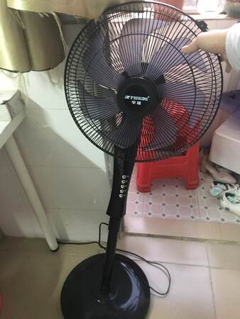 #设计，底座已坏，等扔掉，死#厂家，赶紧倒闭