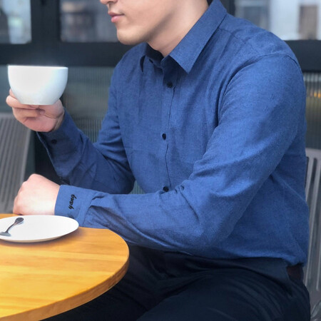 穿上定制的衣服随手一拍感觉都是大片啊，衣服挺不错的，做工也配得上这个价位，最重要的是终于买到合身的衣服了，感慨科技日新月异，再不学习就跟不上时代了