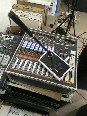 物流很快 麦克风包装很严密 安装简单 使用方便 音质清晰 自然 好听 经济实惠 非常满意！