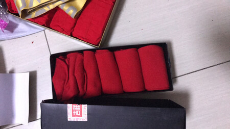 还可以，不是特别艳