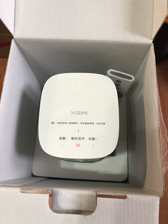 很小，很精致，携带方便。