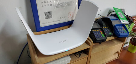 酷，造型别致，网络稳定。
