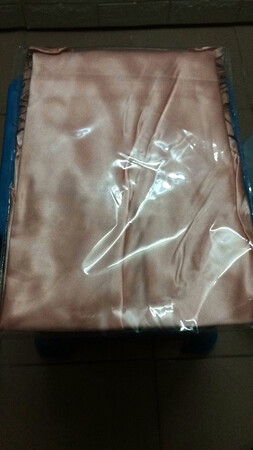 感觉挺好的，包装很好，款式个人觉得挺喜欢滴