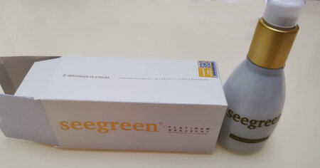 微晶Seegreen洁面精华，乳白色亮晶晶，120g洗的很干净，过敏肌没有过敏。