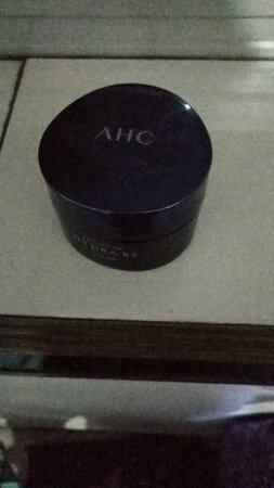 打开用了挺油的，记得拍的时候有赠品的收货却没有