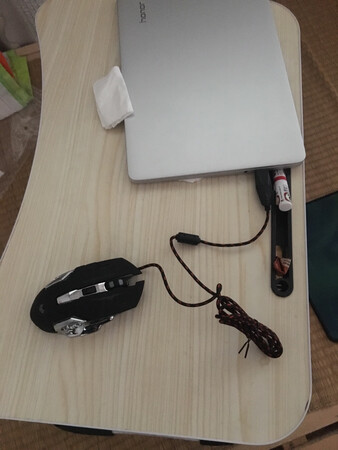鼠标用起来很很好，方便很舒服，值得购买。