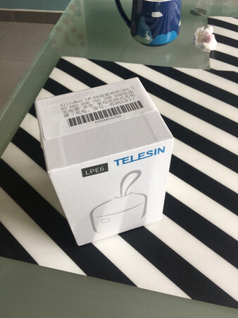 感觉不错，放包里方便多了，而且功能实用，这回出去玩，不用夜里再换着充电了。