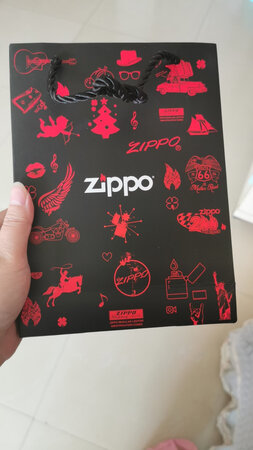 物流很快，和打火機一起買的套餐，老公喜歡，定製的不會撞款