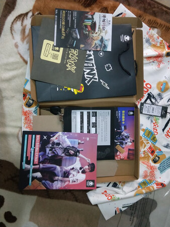 衣服很完美超级棒，就是有点厚，但是客服说了没事的，这衣服虽然厚穿身上还是有凉凉的感觉。