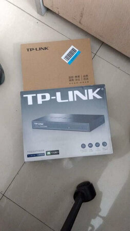 性能稳定，组网一直用的 TP- LINK。性价比也很高，继续关注。