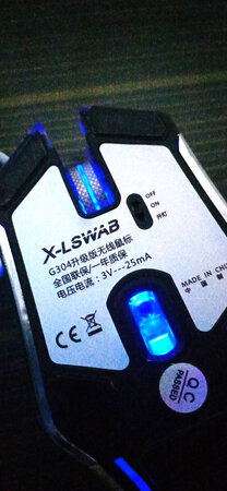 耐用度：没用就坏了，鼠标根本没用
外观颜值：舒服
舒适度：舒服