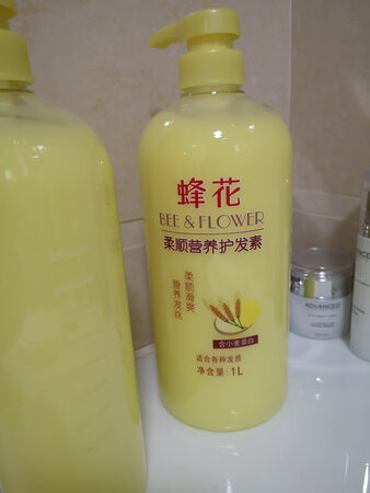 使用后很柔顺，小时候的味道，大爱，支持国货