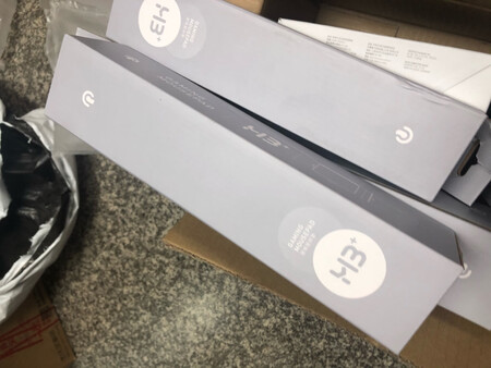 放在桌子上非常好，质量棒棒