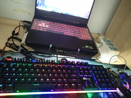 没用过，不过重量很实在，应该没问题，看上去不错，底部金属。。很冷?