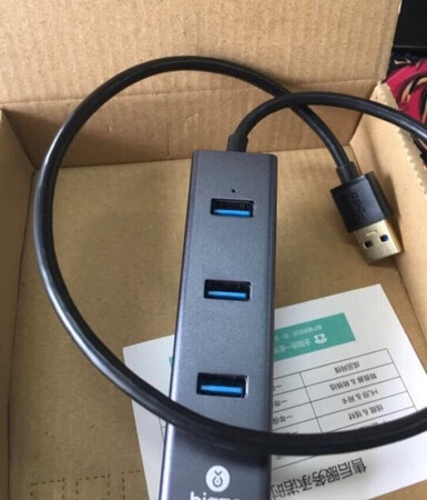 产品质量：质量很好
产品性能：性能稳定
兼容性能：兼容性强
外形外观：外观好看
产品包装：包装完好
其他特色：暂时没用，全是瞎写