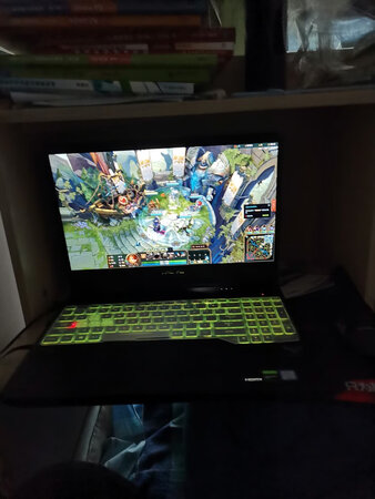 画面品质：很好
外形外观：不错
运行速度：很快
游戏效果：很爽
跑分评测：还没有跑
包装保护：礼品很多，很好