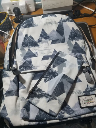 好评，很值这个价，手感很好，容量也很大，超级喜欢