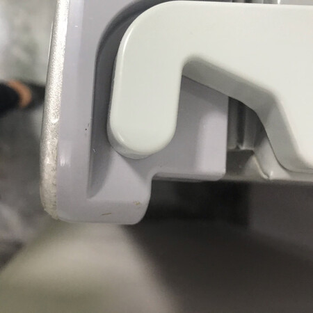 这台冰箱是我在京东商城上最失败的一次购物，特别是外观外形描述严重不符，比旧货市场买的二手冰箱还差，产家客服处理问题敷洐，让我点亮所有星星，再给*元补偿。