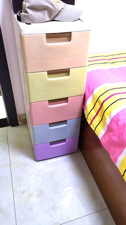 尺寸大小：合适
承重效果：不错
适合场景：卧室
商品质量：很好
产品气味：没有
安装难易：简单