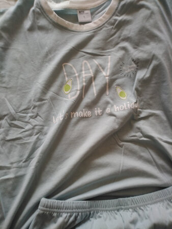 非常满意的一次网购，衣服很喜欢，买了几套这套最好看