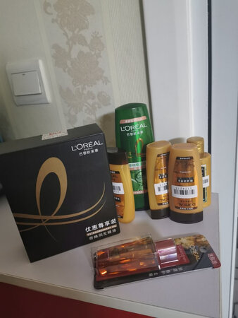 物流快，已经用上了，赠品多，双十一活动优惠力度大，值得买。