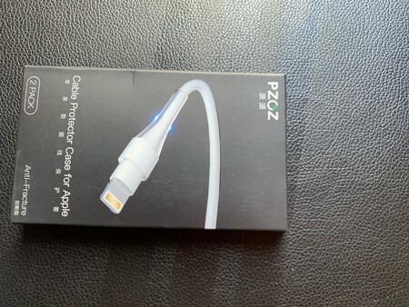 做工质感：一般
接口类型：刚好
其他特色：有点硬，用开水烫下就好塞进去了