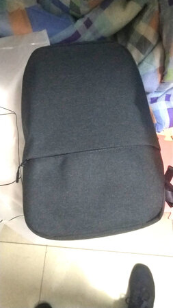 非常满意。布料不错！快递业非常快。早上9点下单下午五点送到！