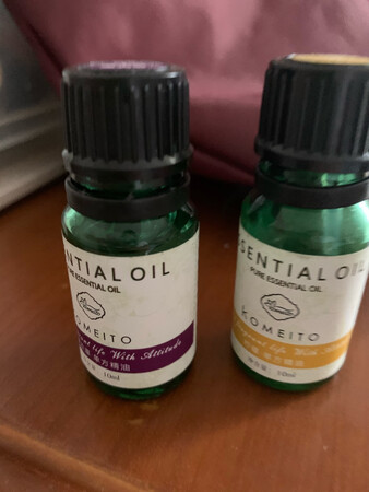 性价比还蛮高的，味道好闻，配合香薰机效果不错，孩子很喜欢香薰机买了无印良品的香薰机，精油就配这个很划算，不比无印良品的差。