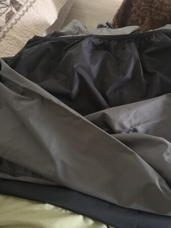 好评，到货就穿上试试，必须好评，出去走了二十分钟汗入雨下，流了好多，质量过关，品质好，朋友们都要买，接着回购