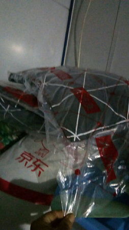多功能，可以分开放很多的小东西，妈妈很喜欢的呢！