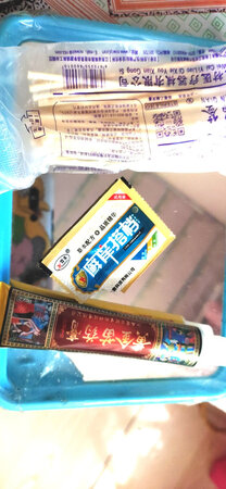 很不错，给带了棉签还有试用装，很好很好