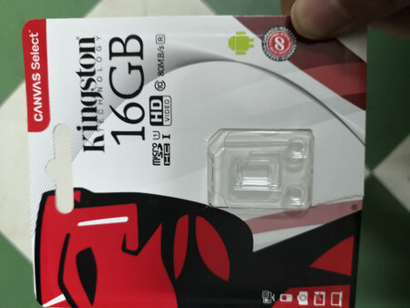 用行车记录仪上，看包装跟我以前官网的不一样，不知道能用多久，期待长久后续好坏。