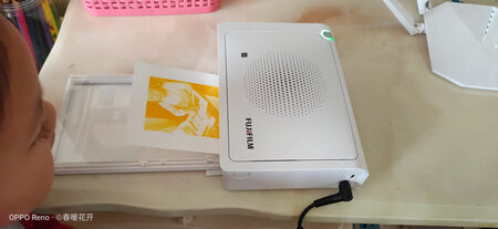 有了这个很是方便手机上面的照片随时都可以打印出来跟打印店打印出来的照片一样好