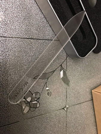 目前用过的最好的磨甲器，磨过之后就像涂了指甲油一样亮，非常完美，太喜欢了，还想再买俩备用