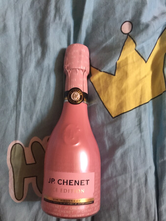 好喝好喝的起泡酒，瓶子也超好看的。