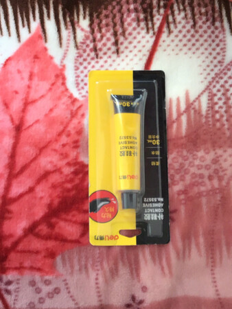 商品还未使用，不过其他产品使用了，粘性很强，这款应该也不会太差吧。