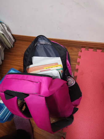 孩子3-4年级，书当下不成问题，目前还算好用，主要是颜色她很喜欢