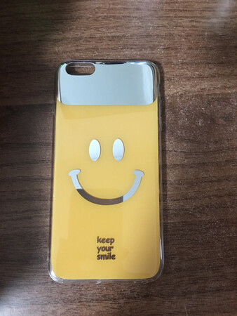 做工质感：好
触摸手感：好
颜色外观：漂亮
适配性：太合适了
其他特色：我去 好漂亮的手机壳