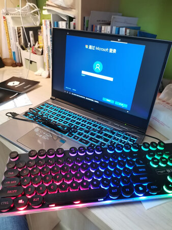 耐用度：这个要用段时间再说舒适度：nice，性价比超高，有打击感操作难度：这个有难度？外观颜值：这个上图响应速度：快总的没有发现任何毛病，每个按键我都试了下，都没有毛病，快递也快，#两天就到了，还送了鼠标垫