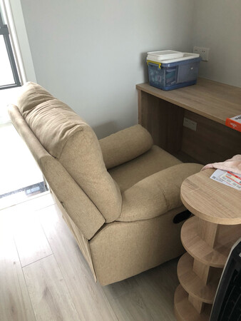 风格款式：简约
适用户型：小户型
材质特点：棉麻
舒适程度：偏硬
售后服务：好
坚固程度：耐用