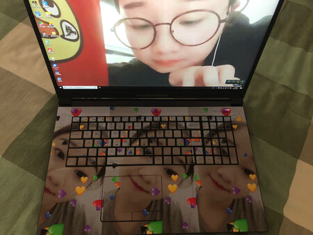 小姐姐服务贼好！大半晚上帮我制作！挺开心的！贴上写过也挺好看的！不错?