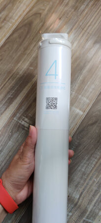 小米滤芯很不错，性价比很高，店家的货是京东配送。送货很快。是正品没毛病。很好很满意