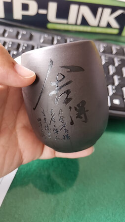 大小挺合适，手感也不错，可以做茶叶罐，也可以当杯子