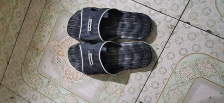 不错穿上大小正合脚，挺满意的