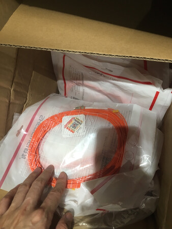 帮公司买的，好没用看起来不错