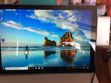 物流很快，试了插入surface，没问题。。。买了港版surface真的是大坑啊。。。多插几次，多插几次，多插几次。。。