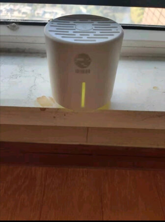 除甲醛效果很好，用起来也很方便，开启即可全天除甲醛，不占空间，小巧美观