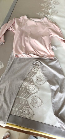 衣服质量很好，棉料很舒服，柔软，喜欢