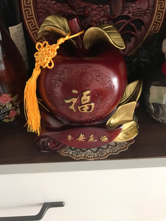 零钱罐收到，和厂家描述的一样很精致哦！物流包装很好，快递员送货及时五星好评！